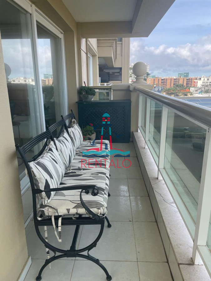 Apartamento ID.340 - Apartamento en venta en Mansa, Punta del Este de 3 dormitorios en suite.