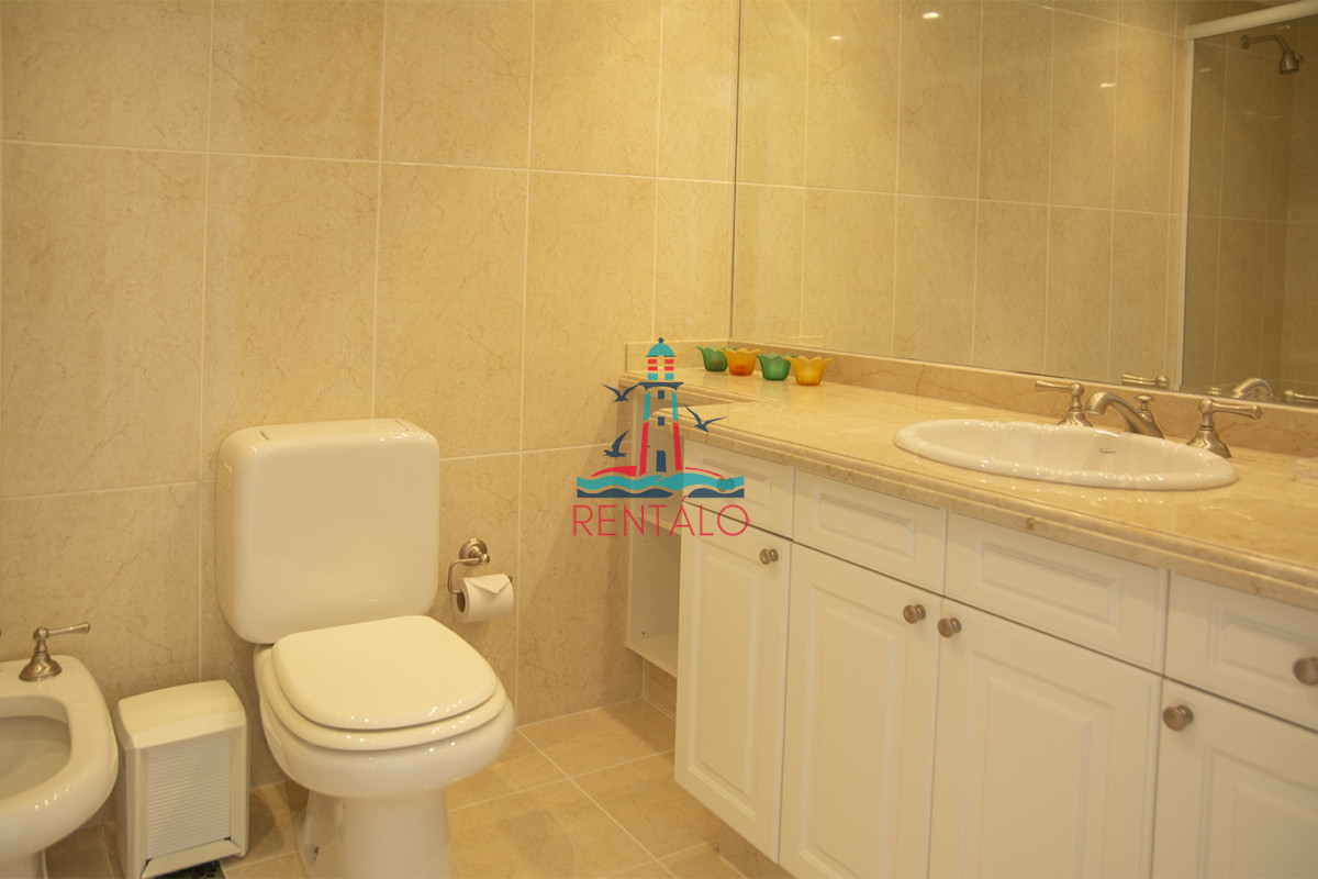 Apartamento ID.339 - Departamento de 3 dormitorios en venta con vista directa al mar, Torre Le Jardin , Punta del Este 