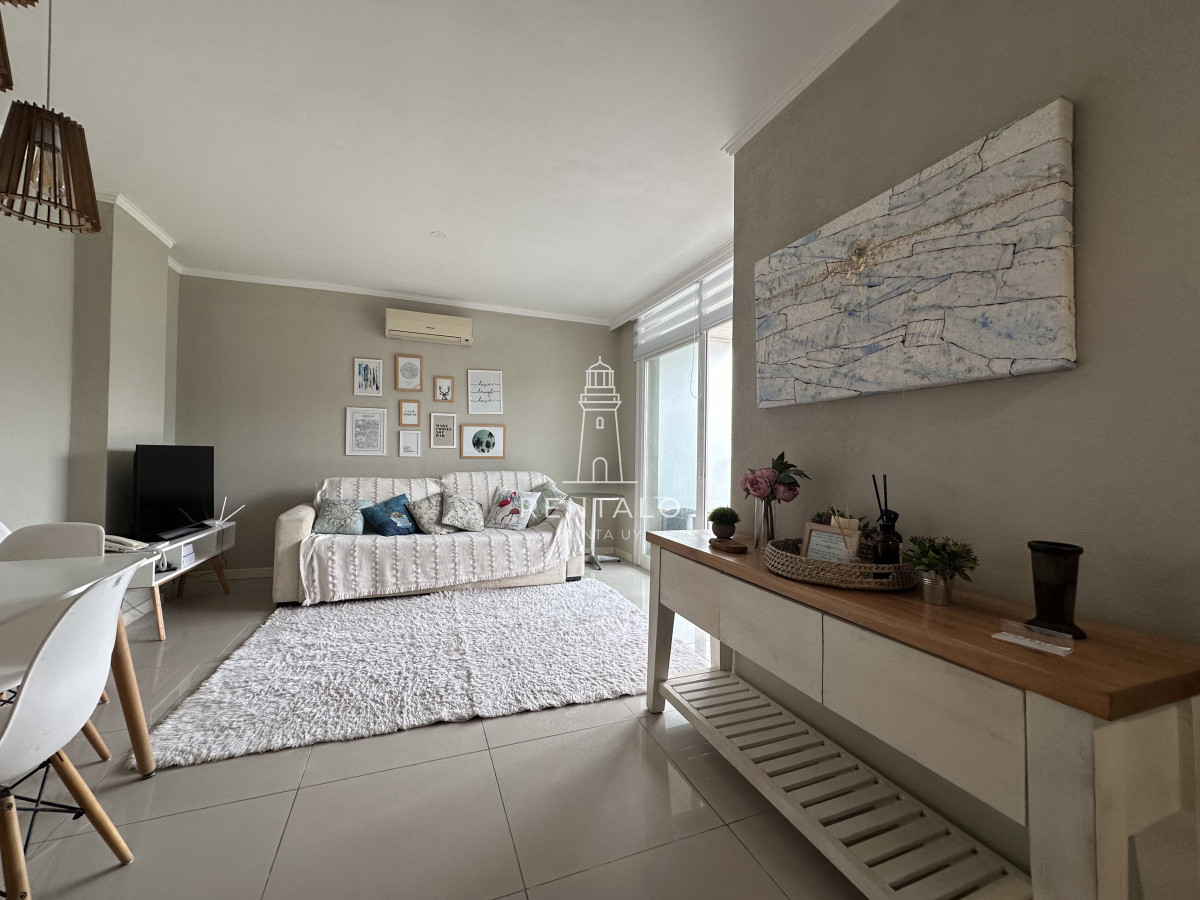 Apartamento ID.937 - Vende apartamento en playa mansa de 1 dormitorio con parrillero, Punta del Este 