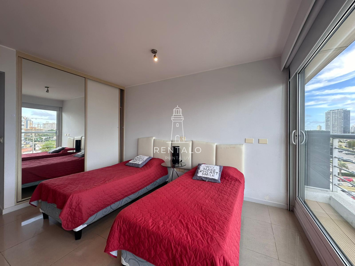 Apartamento ID.1042 - Apartamento en venta de 3 dormitorios playa mansa 