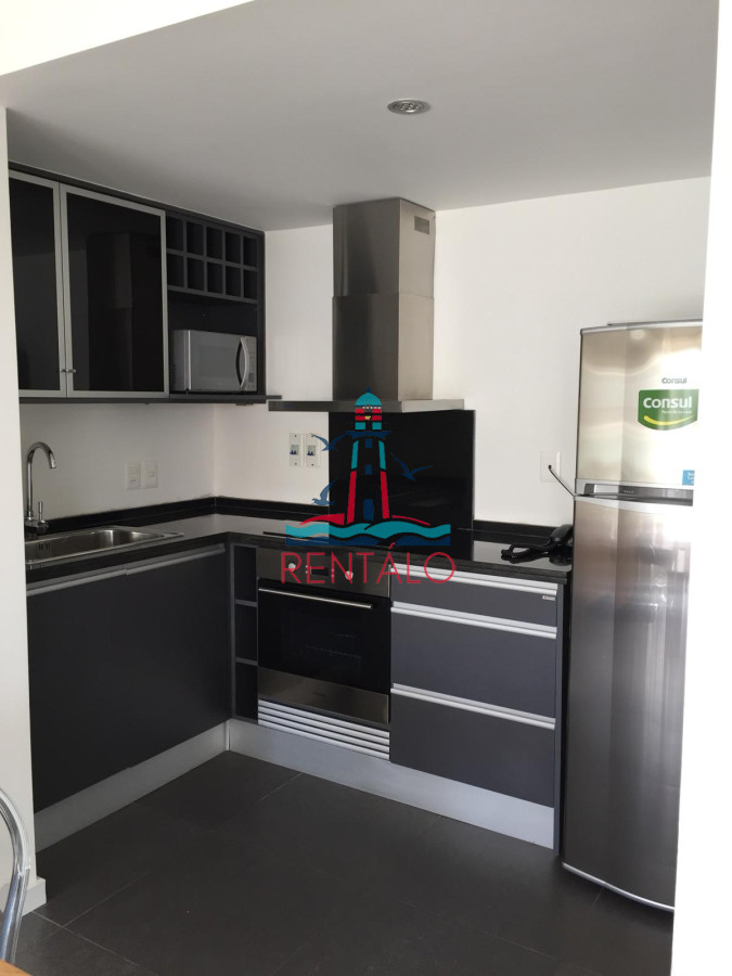 Apartamento ID.592 - Apartamento de 2 dormitorios en Punta del este vista al mar 