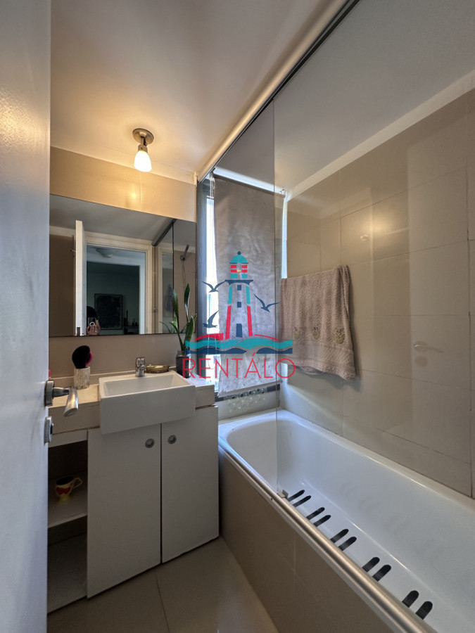 Apartamento ID.595 - Apartamento de 2 dormitorios en venta en punta del este Unique