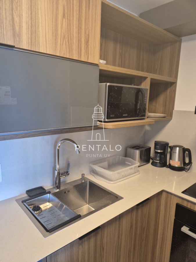 Apartamento ID.848 - Apartamento en alquiler anual de 2 dormitorios en punta del este full amenities