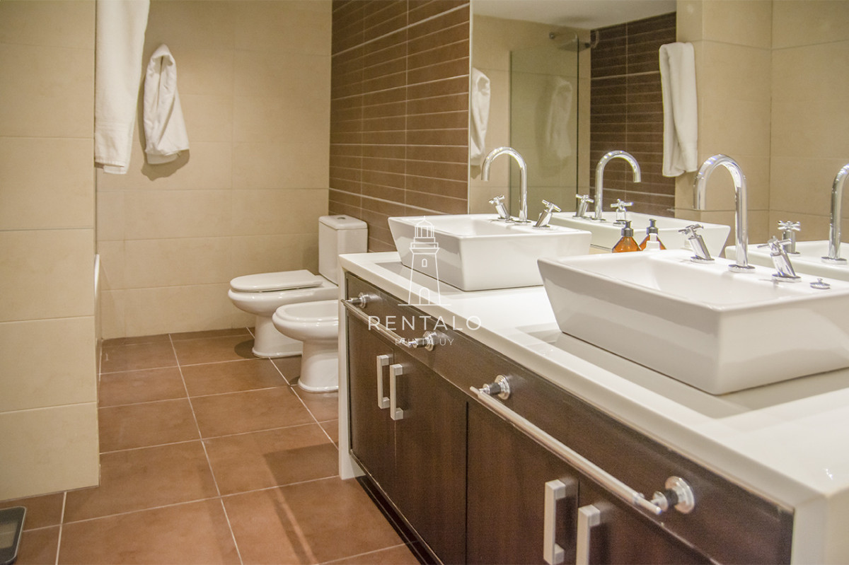 Apartamento ID.347 - Torre Imperiale Punta Del Este, Departamento de 3 dormitorios