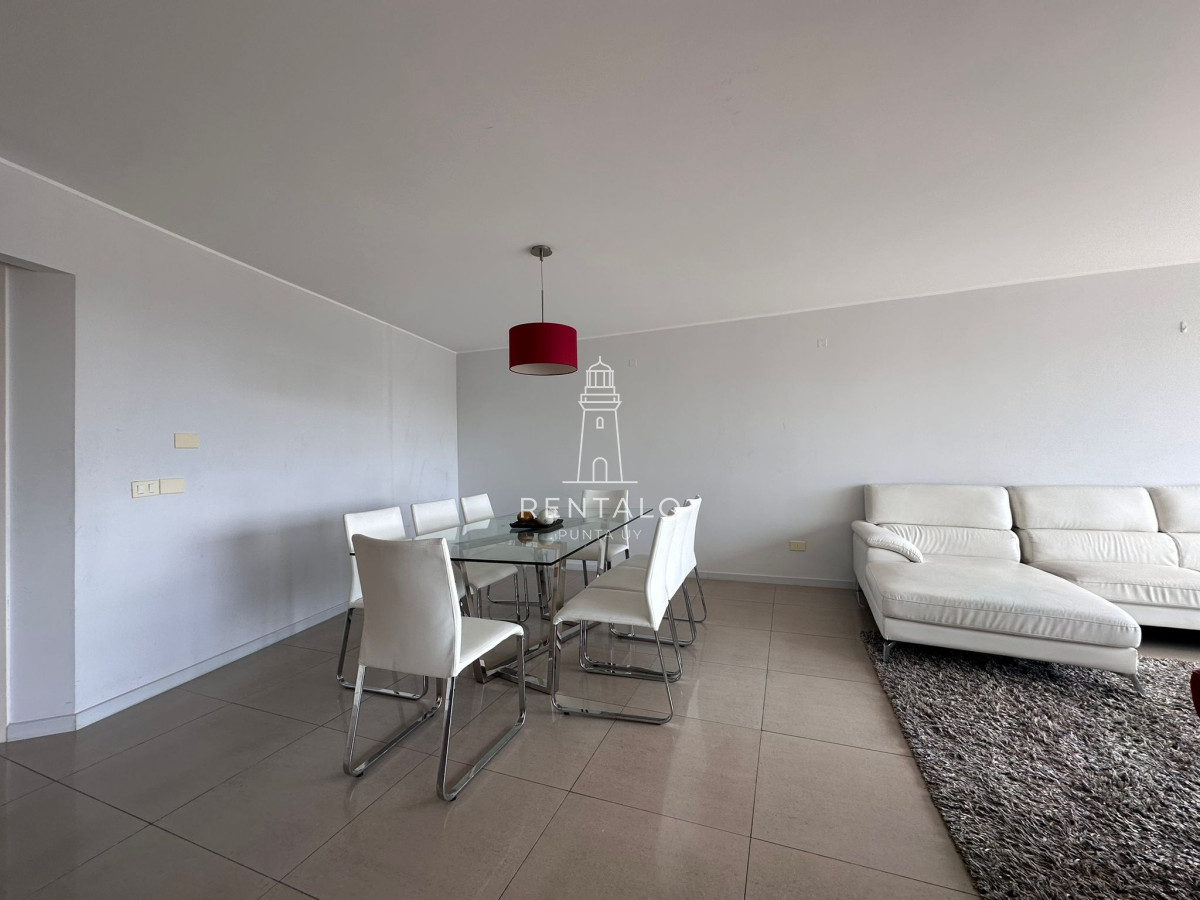 Apartamento ID.1042 - Apartamento en venta de 3 dormitorios playa mansa 