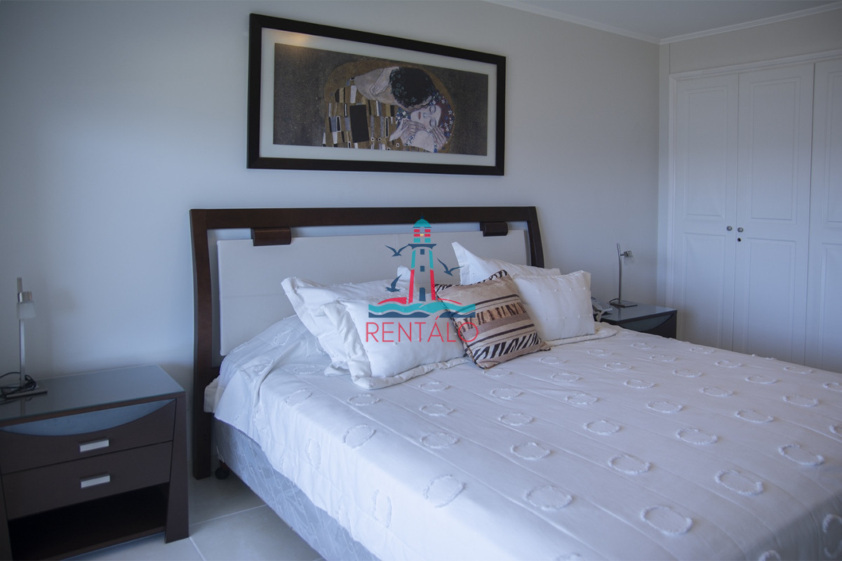 Apartamento ID.339 - Departamento de 3 dormitorios en venta con vista directa al mar, Torre Le Jardin , Punta del Este 