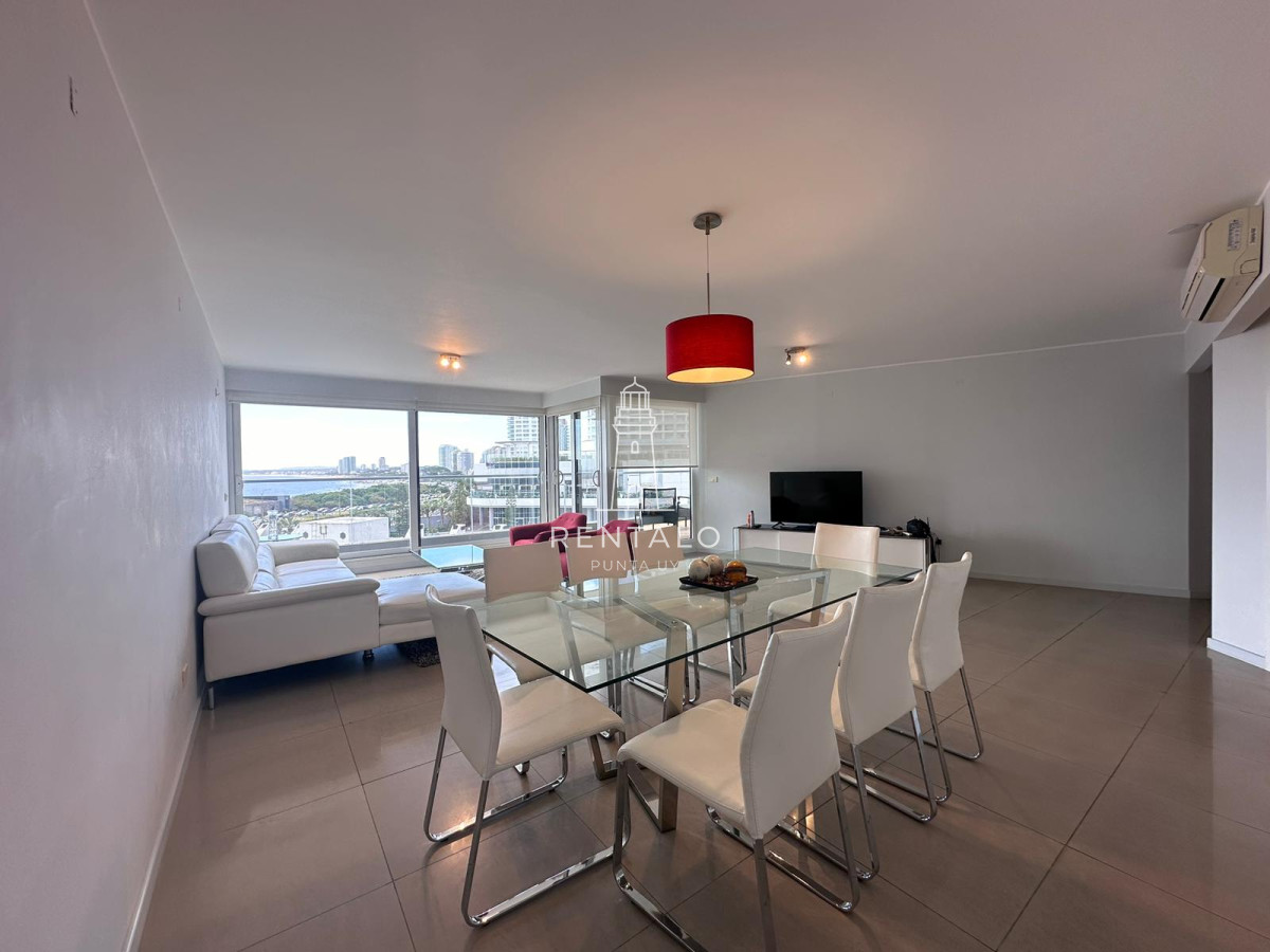 Apartamento ID.1042 - Apartamento en venta de 3 dormitorios playa mansa 