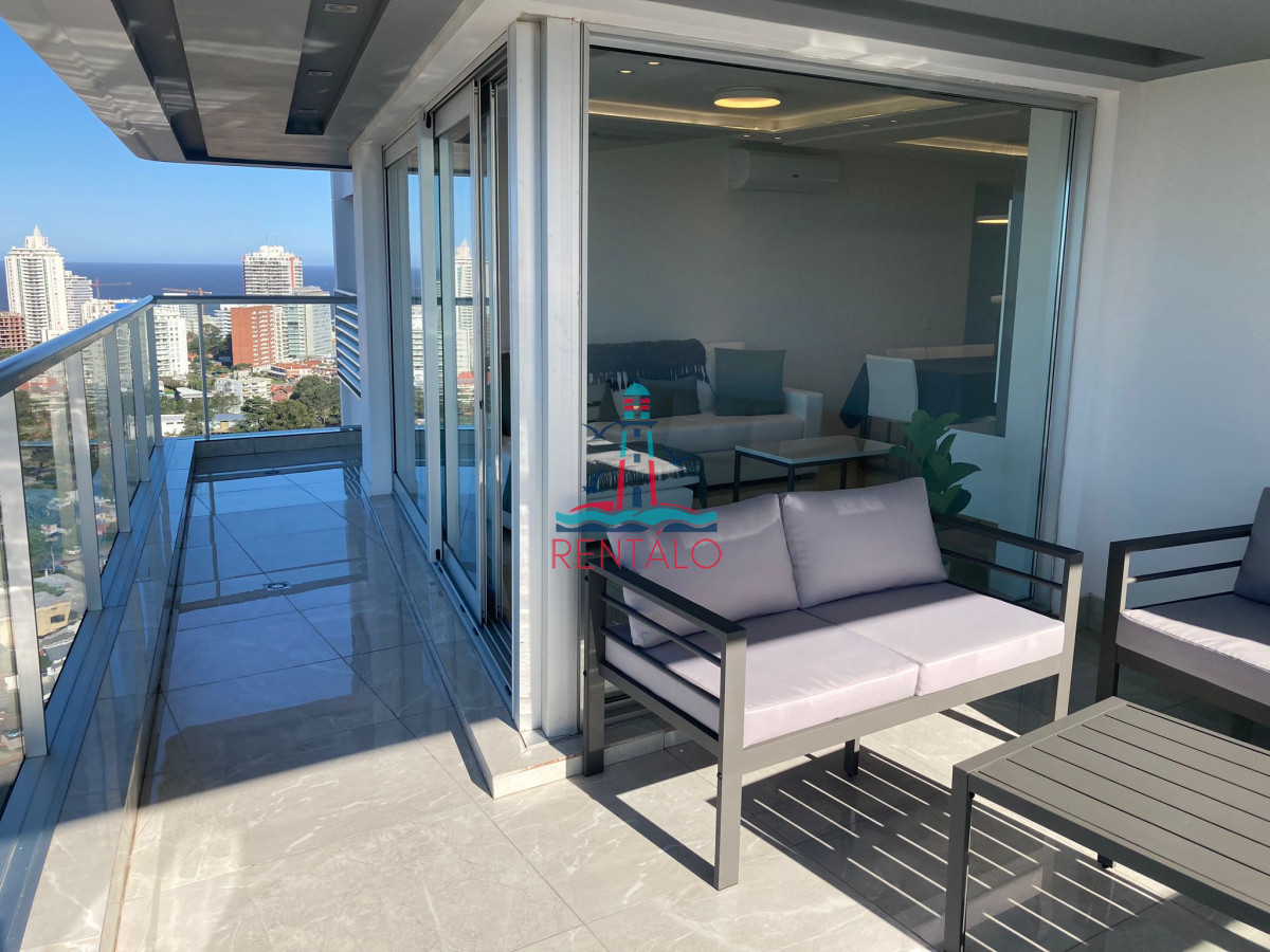 Apartamento ID.338 - Penthouse en punta del este en venta 4 dormitorios