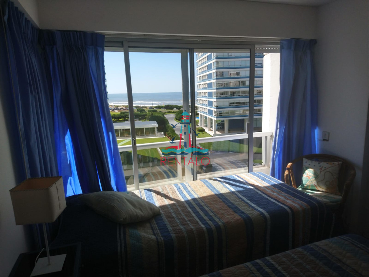 Apartamento ID.499 - Apartamento en venta  de 3 dormitorios en Edificio Torre Marina, Punta del este 
