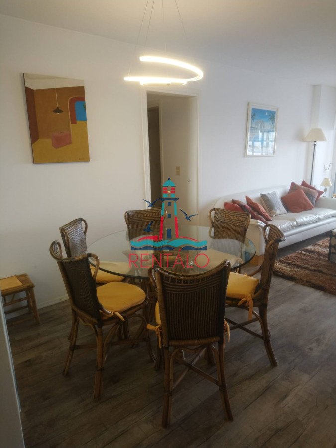 Apartamento ID.499 - Apartamento en venta  de 3 dormitorios en Edificio Torre Marina, Punta del este 