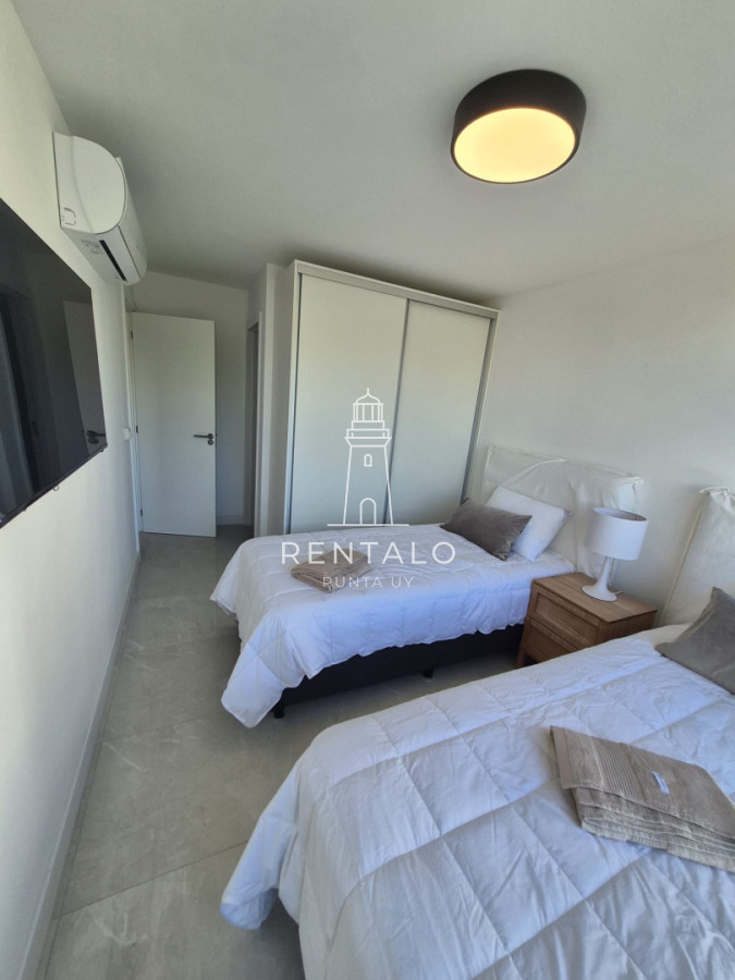 Apartamento ID.848 - Apartamento en alquiler anual de 2 dormitorios en punta del este full amenities