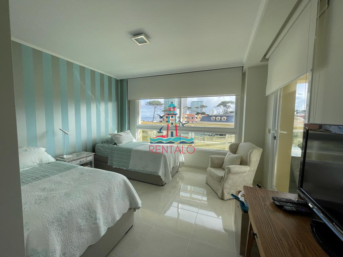 Apartamento ID.340 - Apartamento en venta en Mansa, Punta del Este de 3 dormitorios en suite.