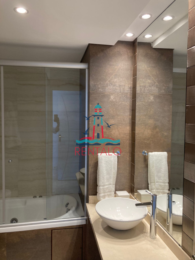Apartamento ID.338 - Penthouse en punta del este en venta 4 dormitorios