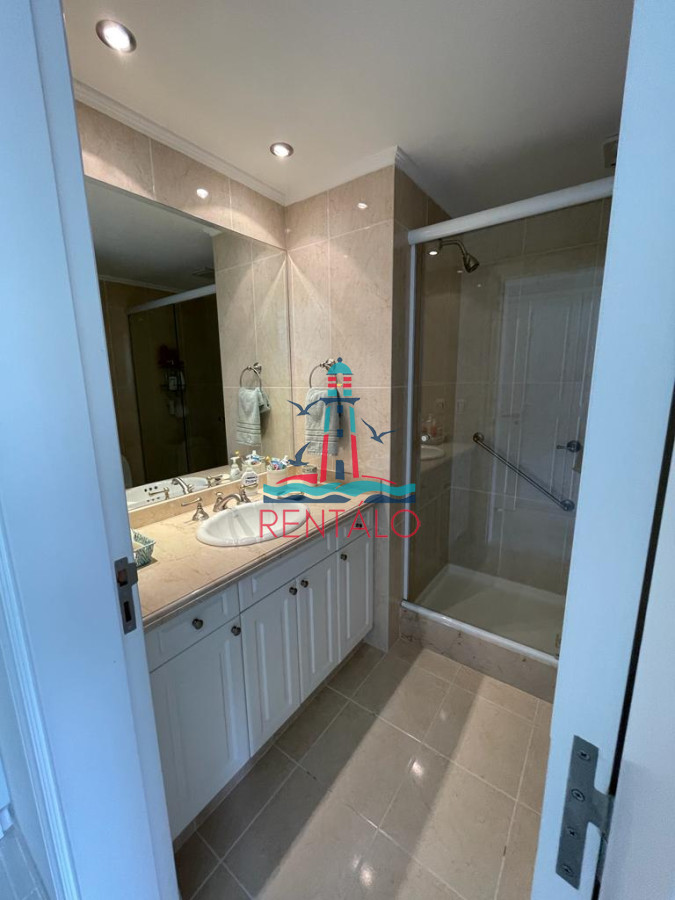 Apartamento ID.340 - Apartamento en venta en Mansa, Punta del Este de 3 dormitorios en suite.