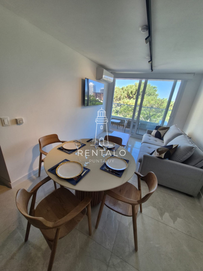 Apartamento ID.848 - Apartamento en alquiler anual de 2 dormitorios en punta del este full amenities