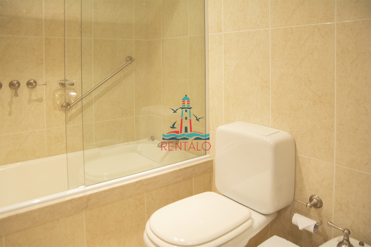 Apartamento ID.339 - Departamento de 3 dormitorios en venta con vista directa al mar, Torre Le Jardin , Punta del Este 