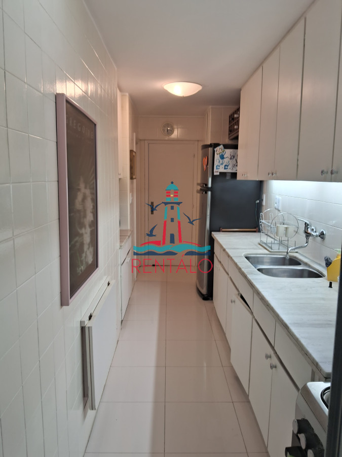 Apartamento ID.450 - Hermoso Departamento de 3 dormitorios en venta frente al mar. 