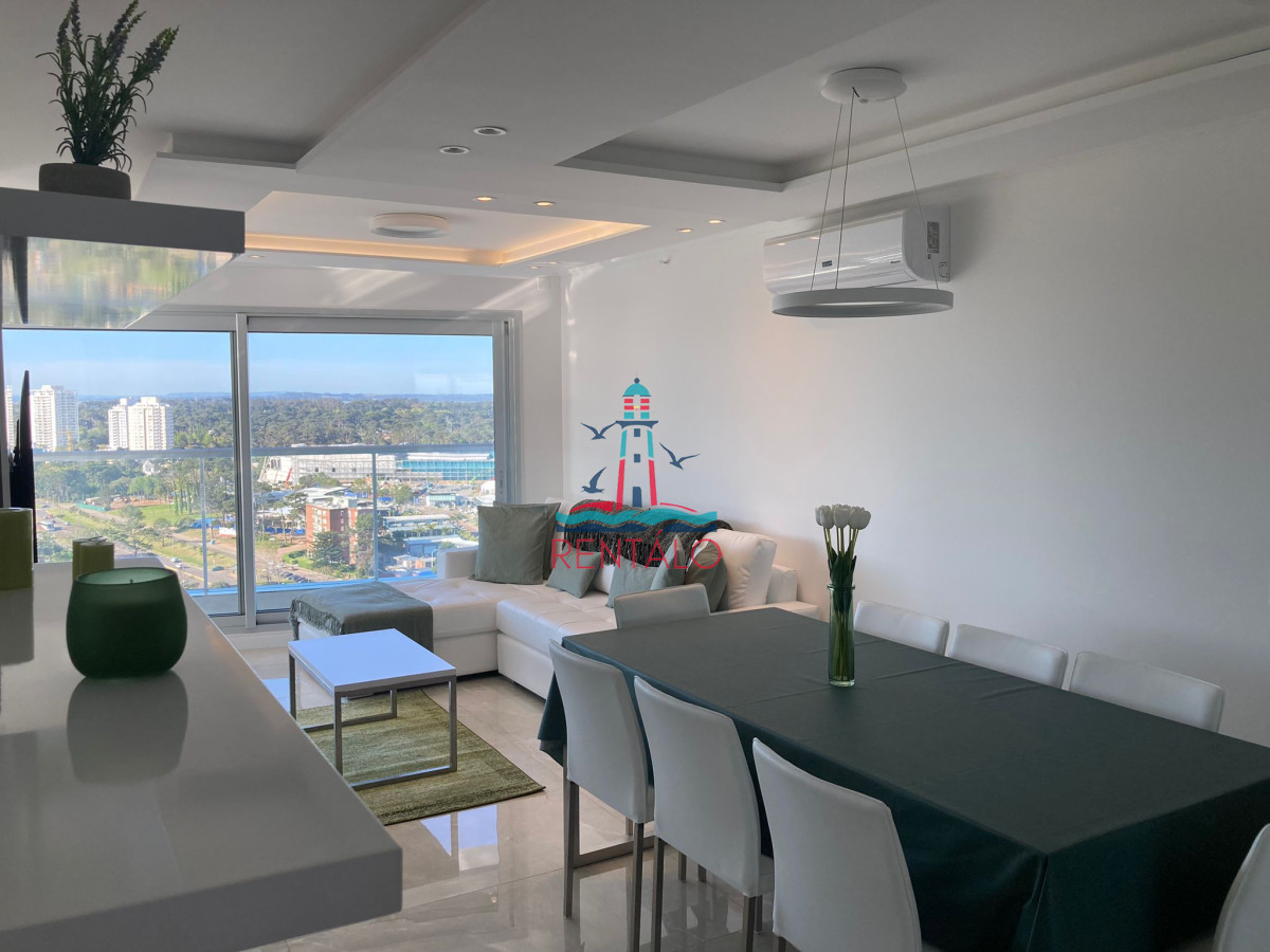 Apartamento ID.338 - Penthouse en punta del este en venta 4 dormitorios