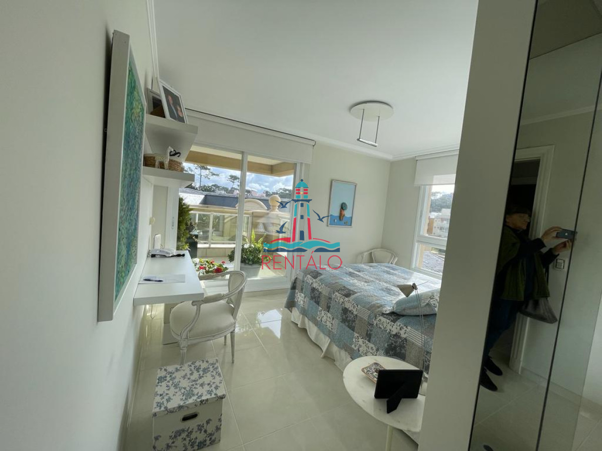 Apartamento ID.340 - Apartamento en venta en Mansa, Punta del Este de 3 dormitorios en suite.