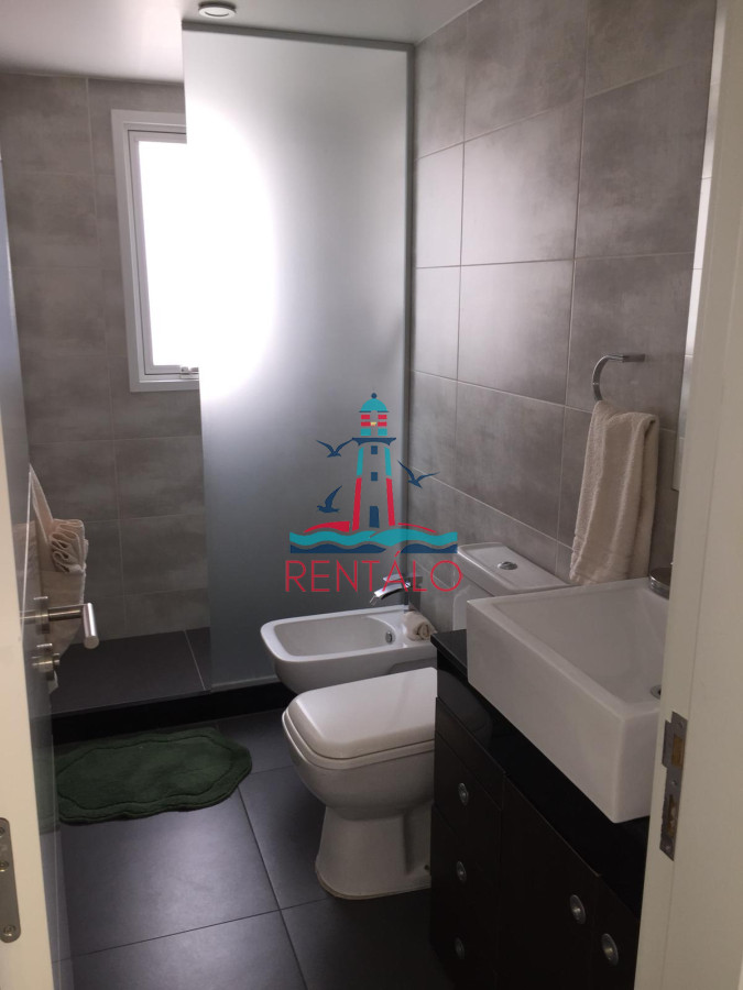 Apartamento ID.592 - Apartamento de 2 dormitorios en Punta del este vista al mar 