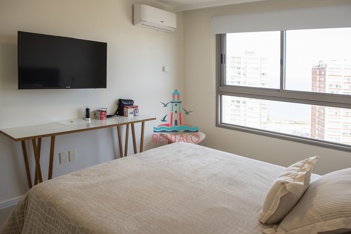 Apartamento ID.346 - Apartamento de 2 dormitorios en Torre Imperiale , Punta del este , Playa Brava 