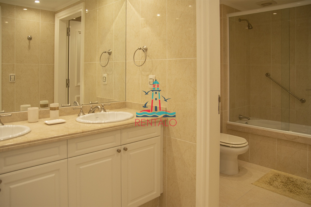 Apartamento ID.339 - Departamento de 3 dormitorios en venta con vista directa al mar, Torre Le Jardin , Punta del Este 