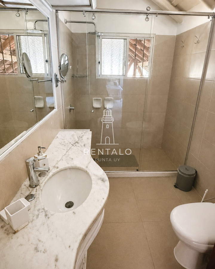 Casa ID.1338 - Casa en venta en Pinares - Punta del Este de 3 dormitorios en zona muy residencial y tranquila