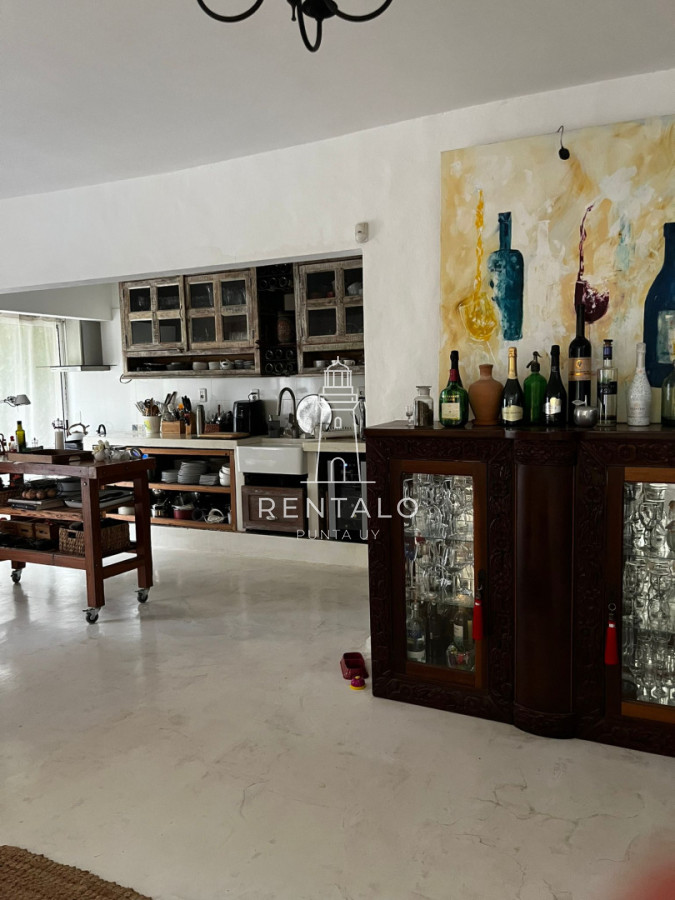 Casa ID.854 - Alquiler anual Casa 3 dormitorios en barrio privado Punta del Este