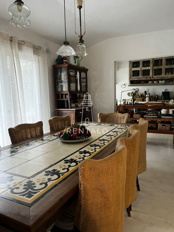 Casa ID.854 - Alquiler anual Casa 3 dormitorios en barrio privado Punta del Este