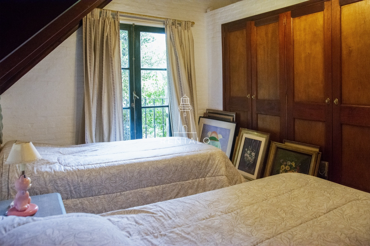 Casa ID.896 - Casa en Venta 7 dormitorios en Punta del este Golf