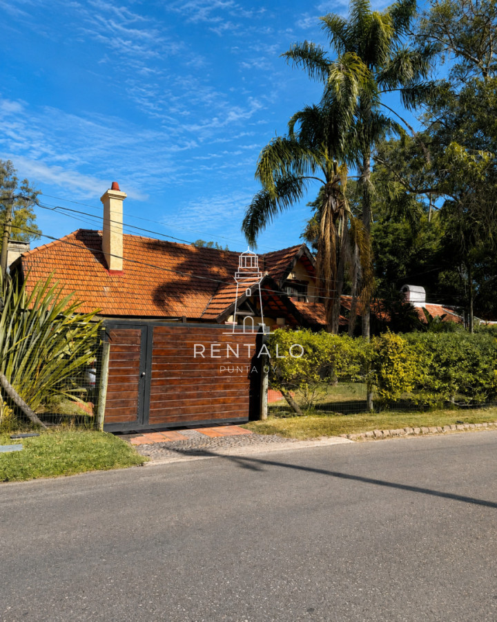 Casa ID.1338 - Casa en venta en Pinares - Punta del Este de 3 dormitorios en zona muy residencial y tranquila