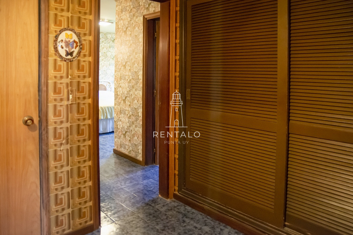 Casa ID.931 - Hermosa casa en venta a pocos metros del mar.