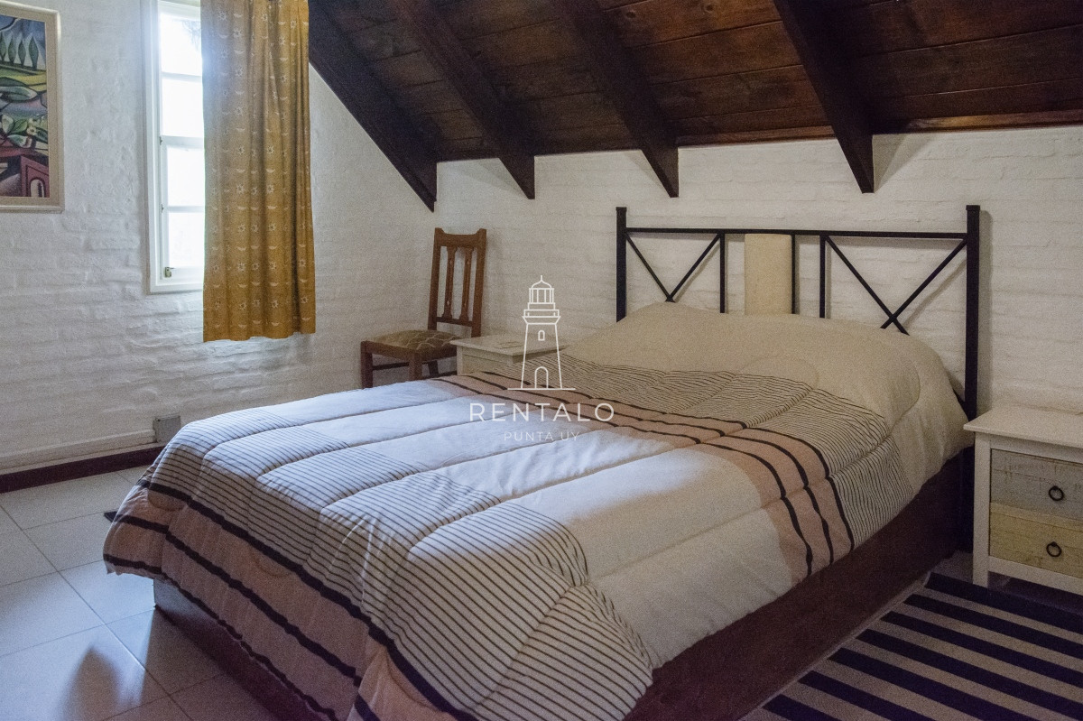 Casa ID.896 - Casa en Venta 7 dormitorios en Punta del este Golf