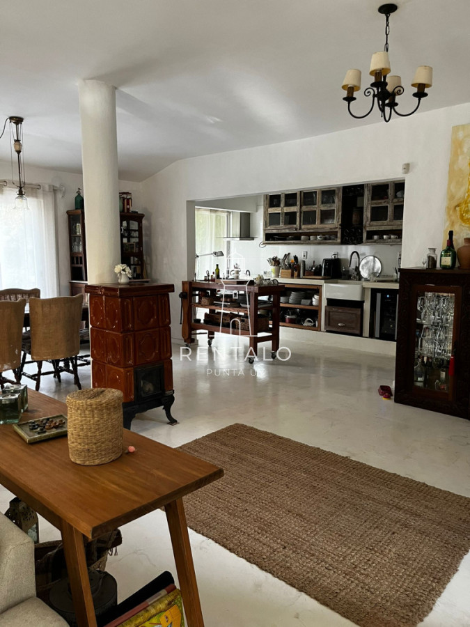 Casa ID.854 - Alquiler anual Casa 3 dormitorios en barrio privado Punta del Este