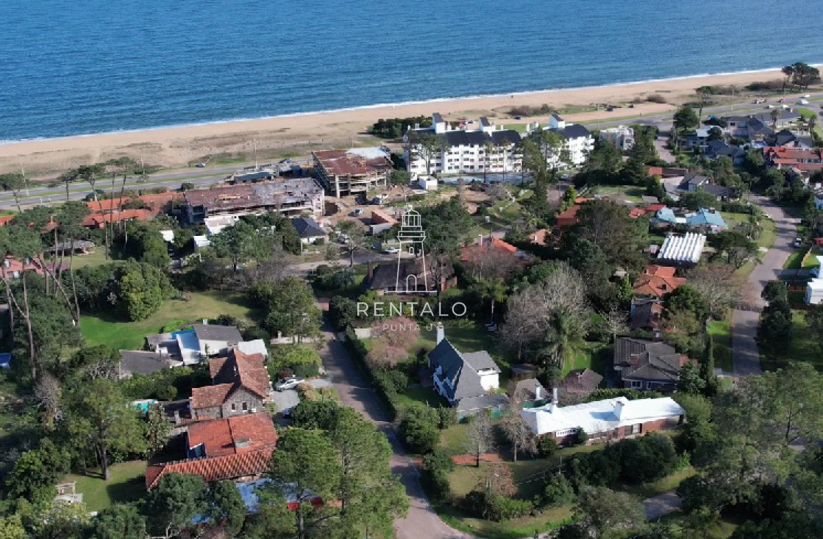 Casa ID.1128 - En venta casa de 3 dormitorios en Maldonado