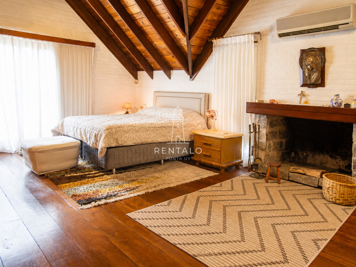 Casa ID.896 - Casa en Venta 7 dormitorios en Punta del este Golf