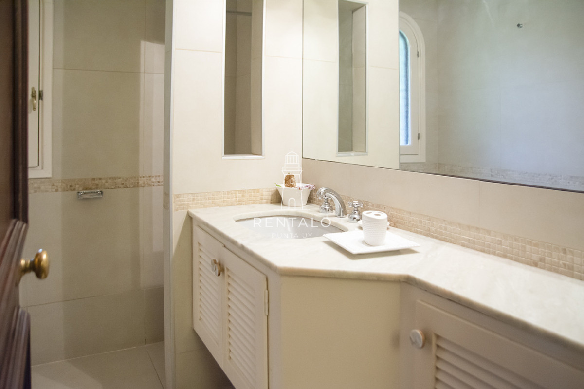 Casa ID.1251 - Vendemos hermosa casa en Punta del Este