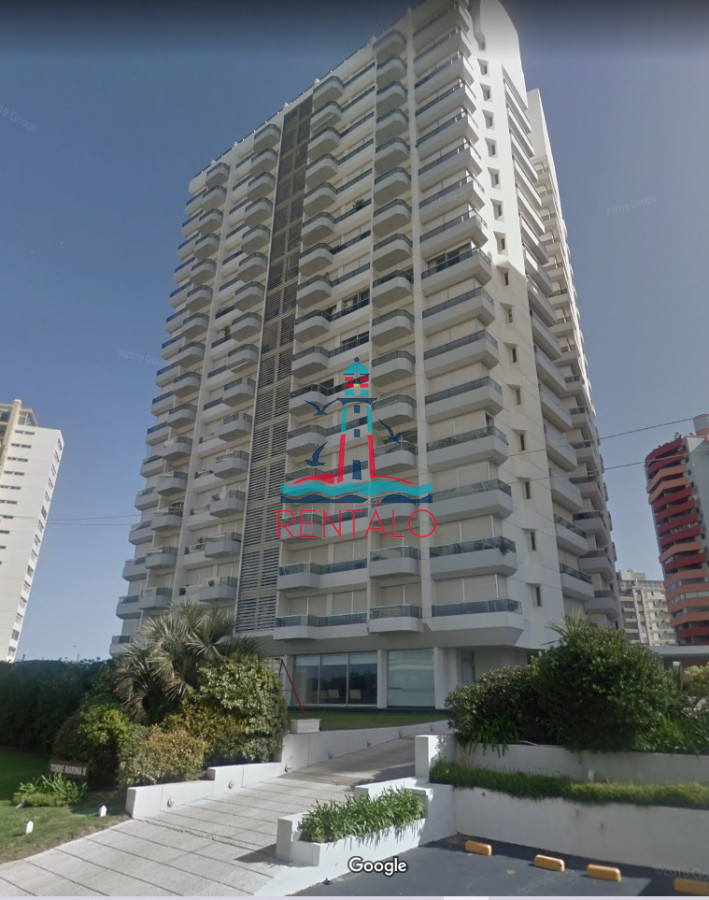 Apartamento ID.499 - Apartamento en venta  de 3 dormitorios en Edificio Torre Marina, Punta del este 