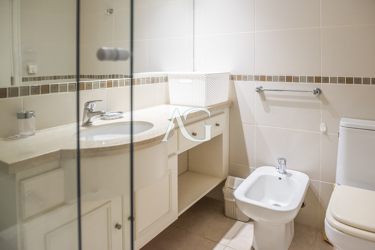 Apartamento ID.232 - En venta Elegante apartamento en San Rafael, Punta del Este