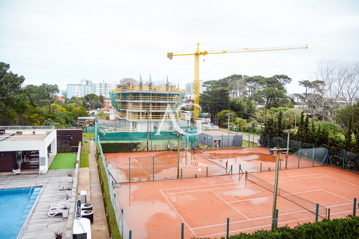 Apartamento ID.357 - Departamento de 3 dormitorios en venta en Ocean Drive. 