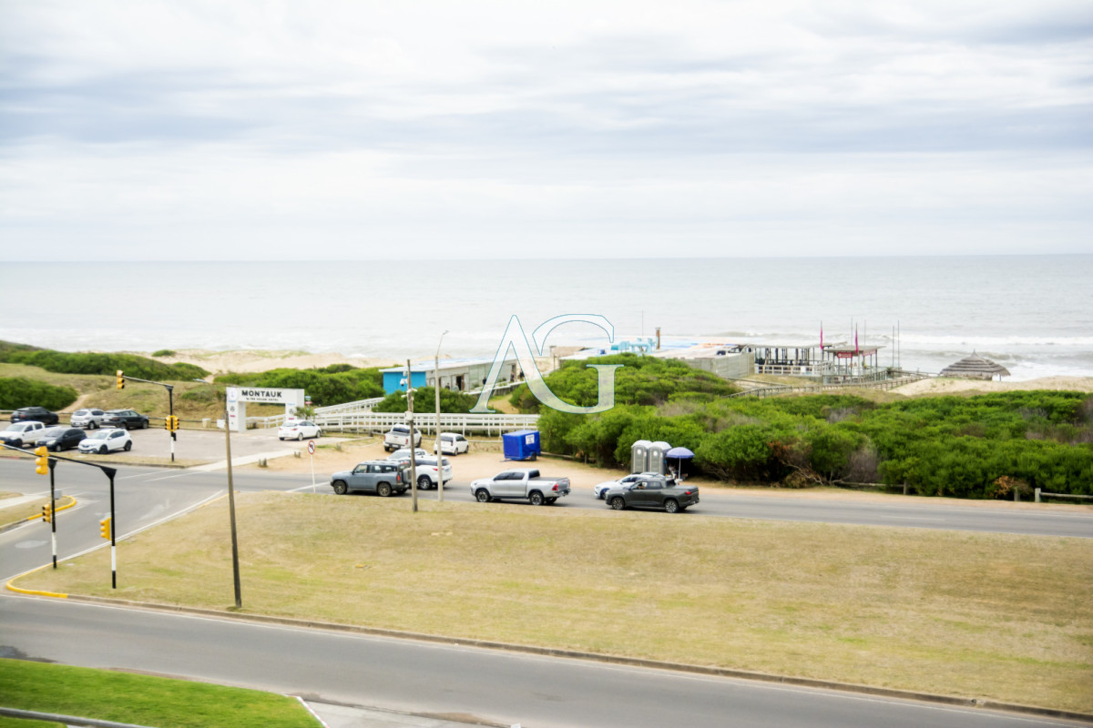 Apartamento ID.374 - Vistas panoramicas de Playa Brava, Departamento de 3 dormitorios en venta. Torre Le Parc