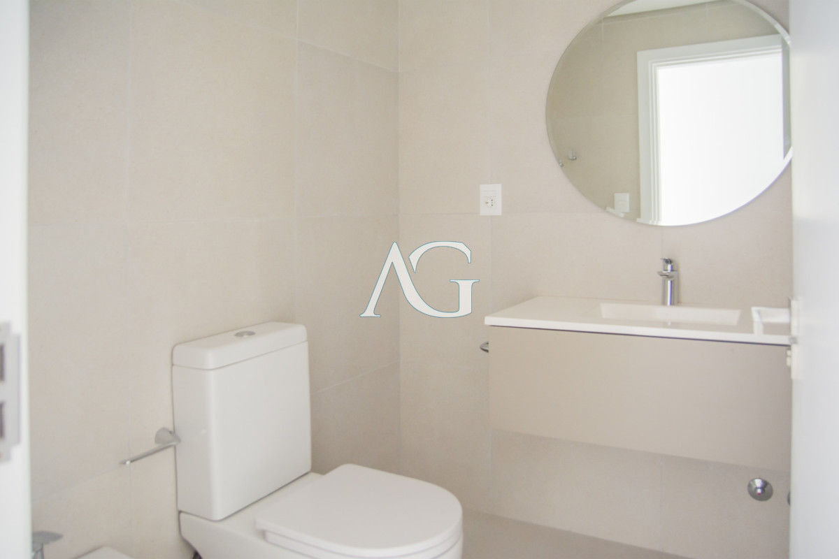 Apartamento ID.374 - Vistas panoramicas de Playa Brava, Departamento de 3 dormitorios en venta. Torre Le Parc