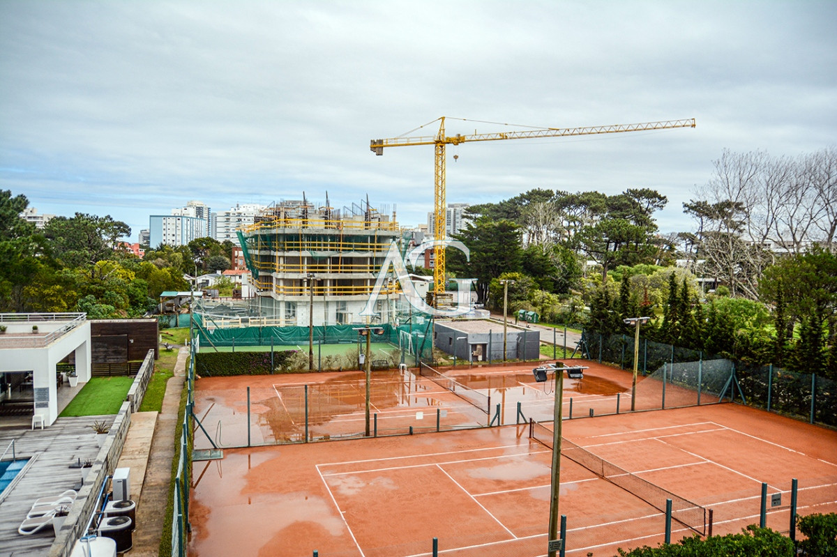 Apartamento ID.357 - Departamento de 3 dormitorios en venta en Ocean Drive. 