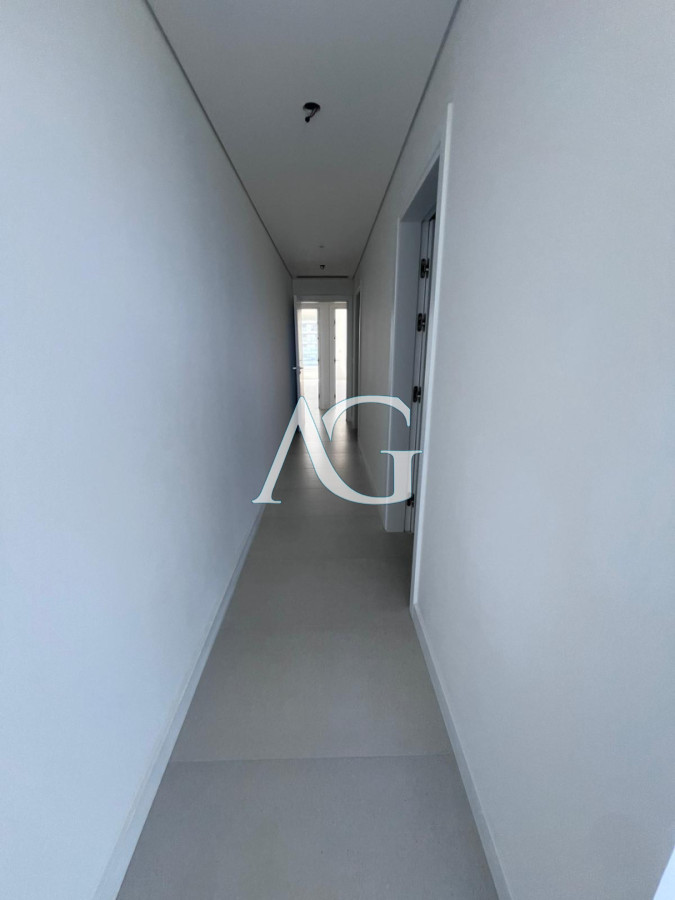 Apartamento ID.374 - Vistas panoramicas de Playa Brava, Departamento de 3 dormitorios en venta. Torre Le Parc