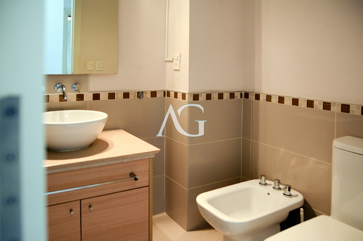 Apartamento ID.357 - Departamento de 3 dormitorios en venta en Ocean Drive. 