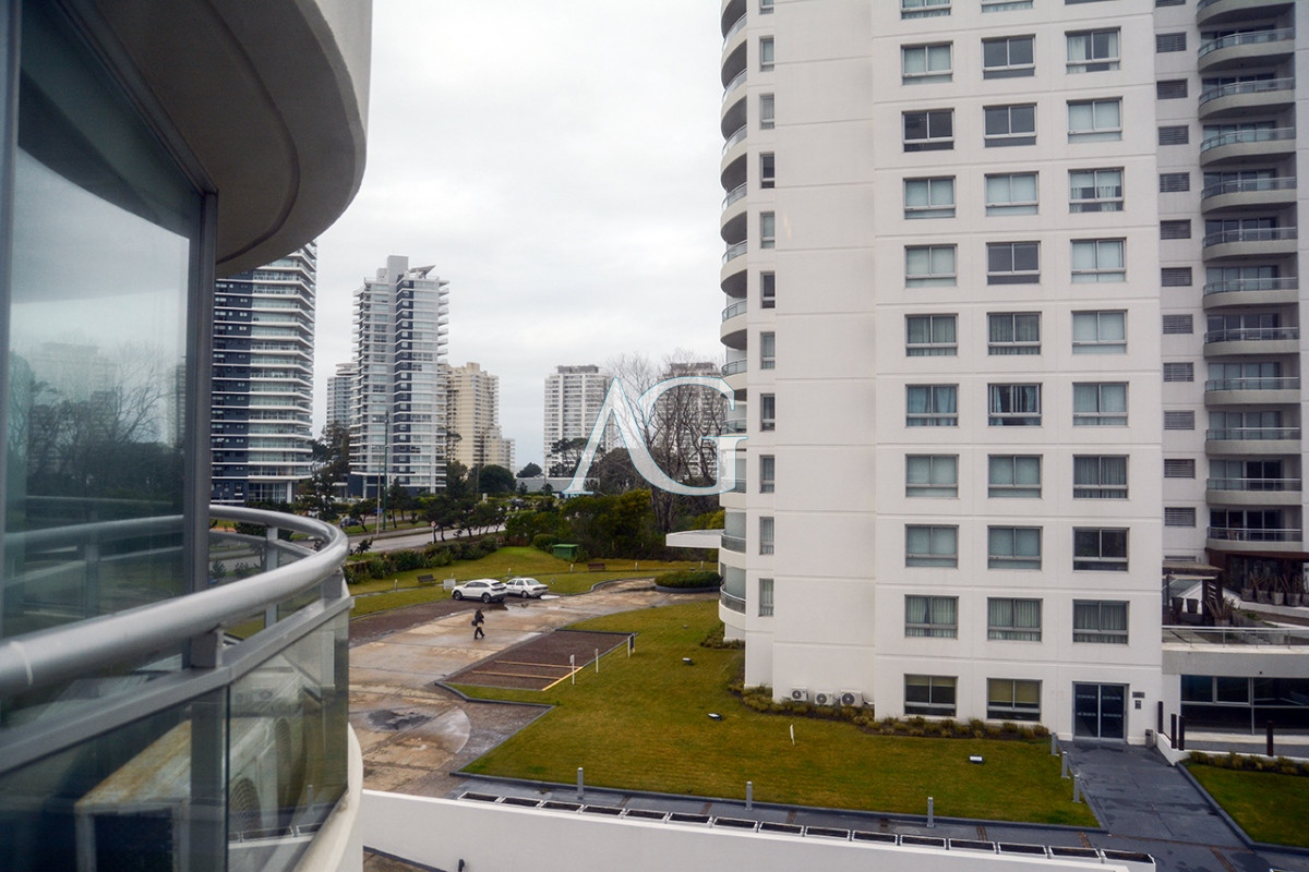 Apartamento ID.357 - Departamento de 3 dormitorios en venta en Ocean Drive. 