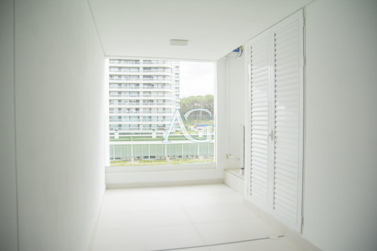 Apartamento ID.374 - Vistas panoramicas de Playa Brava, Departamento de 3 dormitorios en venta. Torre Le Parc