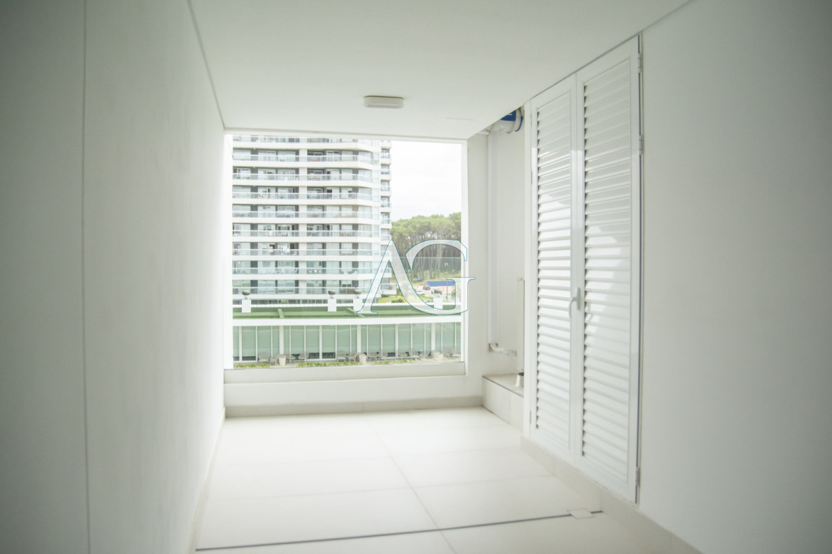 Apartamento ID.374 - Vistas panoramicas de Playa Brava, Departamento de 3 dormitorios en venta. Torre Le Parc