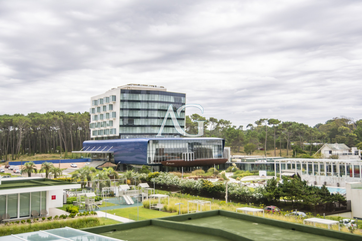 Apartamento ID.374 - Vistas panoramicas de Playa Brava, Departamento de 3 dormitorios en venta. Torre Le Parc