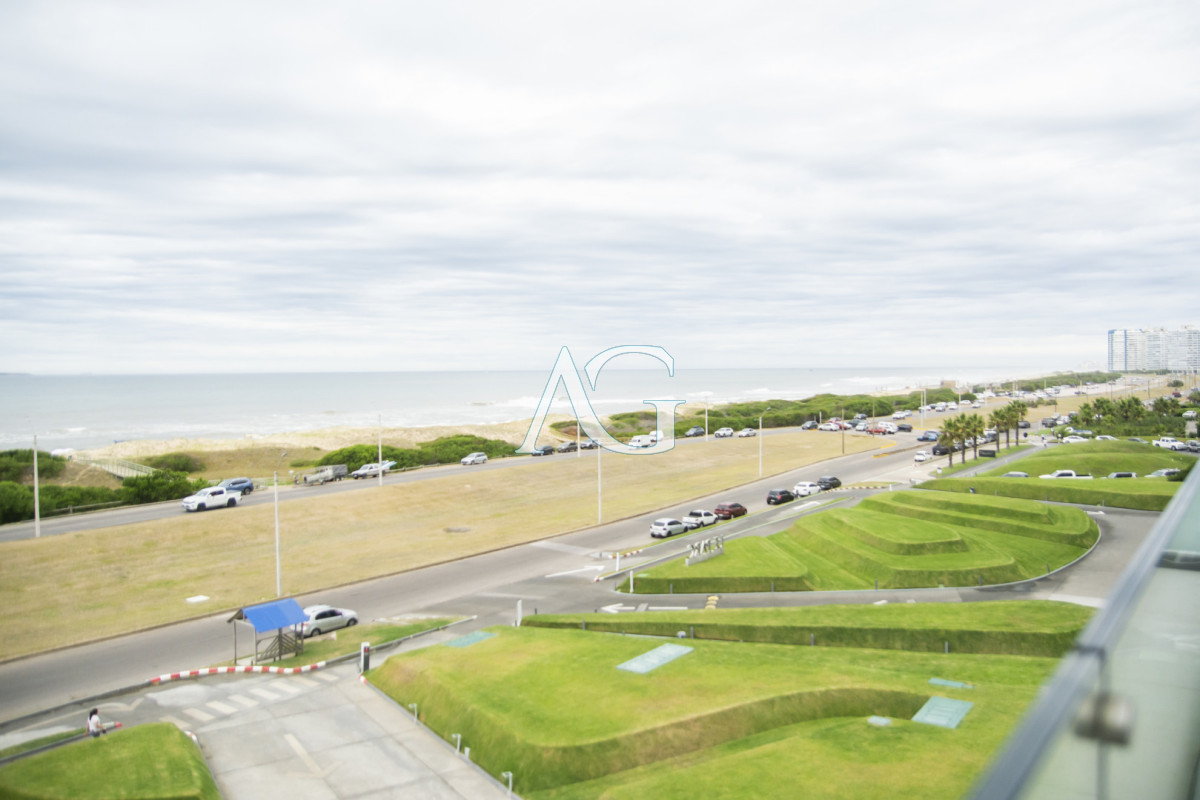 Apartamento ID.374 - Vistas panoramicas de Playa Brava, Departamento de 3 dormitorios en venta. Torre Le Parc